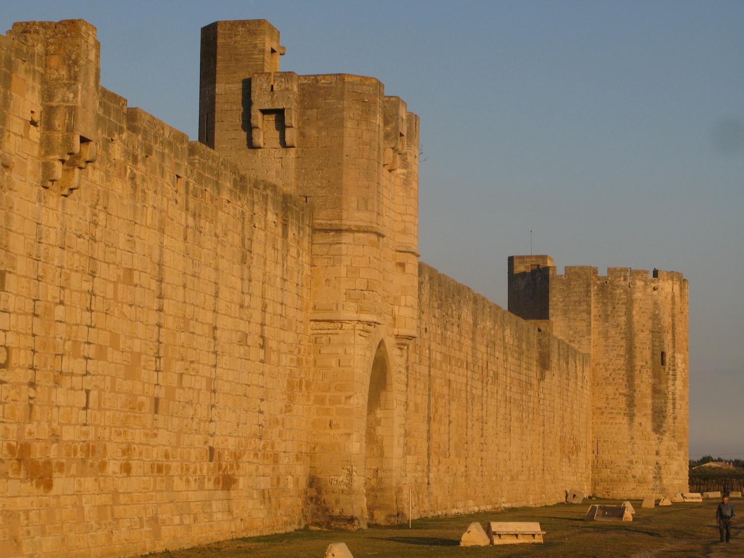 Hotel Les Templiers Aigues-Mortes Luaran gambar